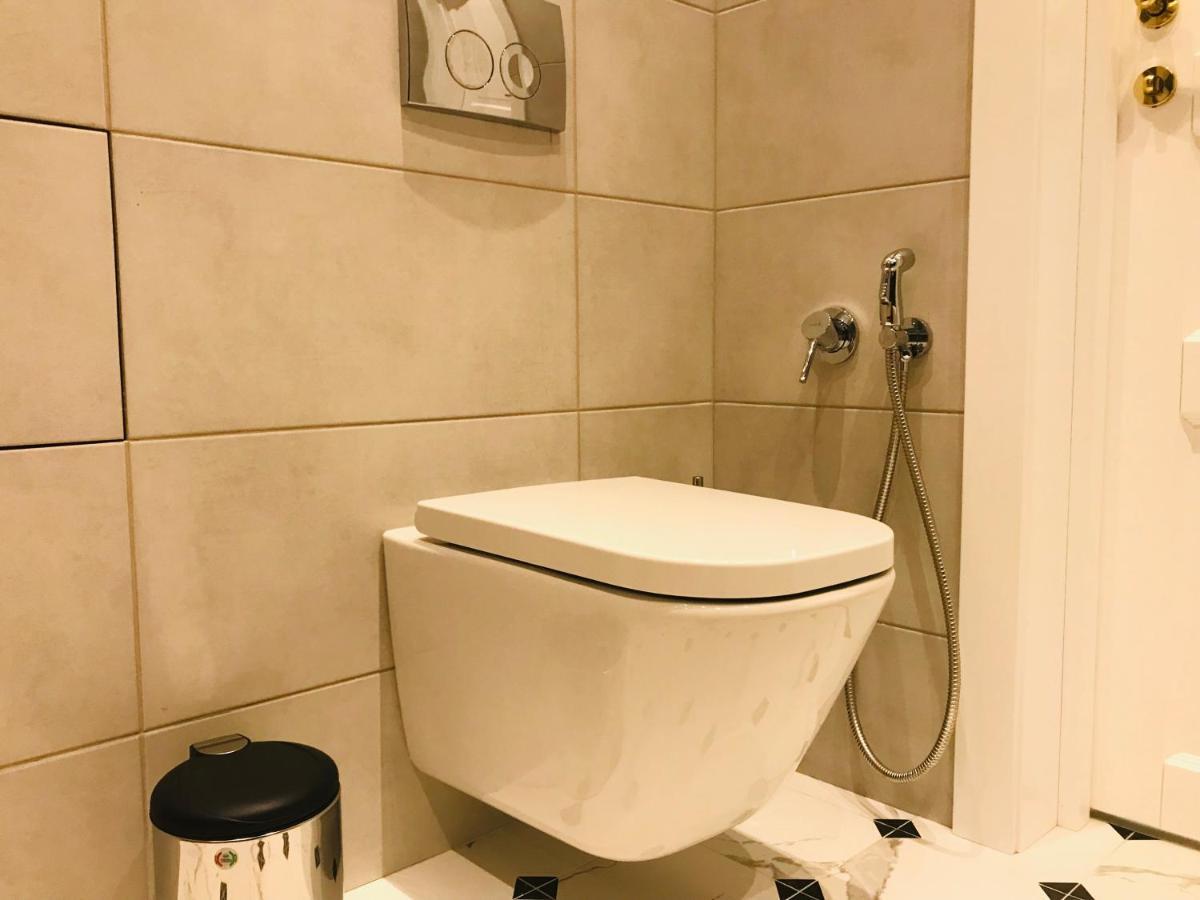 *Luxury Apartment In The City Center* เคียฟ ภายนอก รูปภาพ